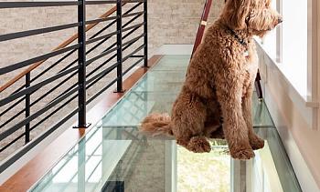 Стеклянный пол на площадке в частном доме в Волгограде. Готовые проекты ПерилаГлавСнаб