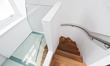 Стеклянный потолок в двухъярусной квартире в Волгограде. Готовые проекты ПерилаГлавСнаб