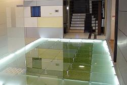 Стеклянные полы с подсветкой в Волгограде. Готовые проекты ПерилаГлавСнаб - фото 1